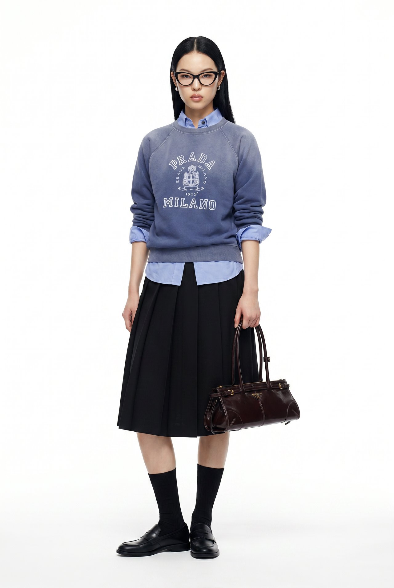 多套服装批量扩展与新模特适配